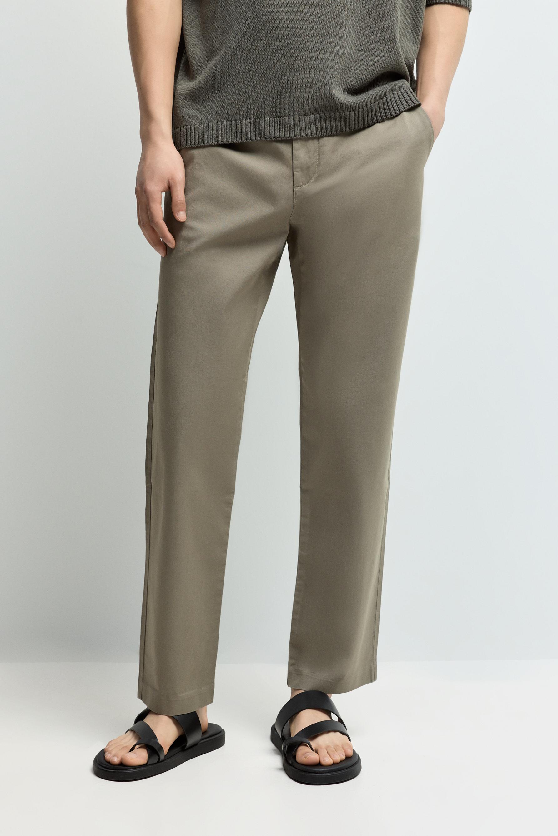 Pantalón slim chino