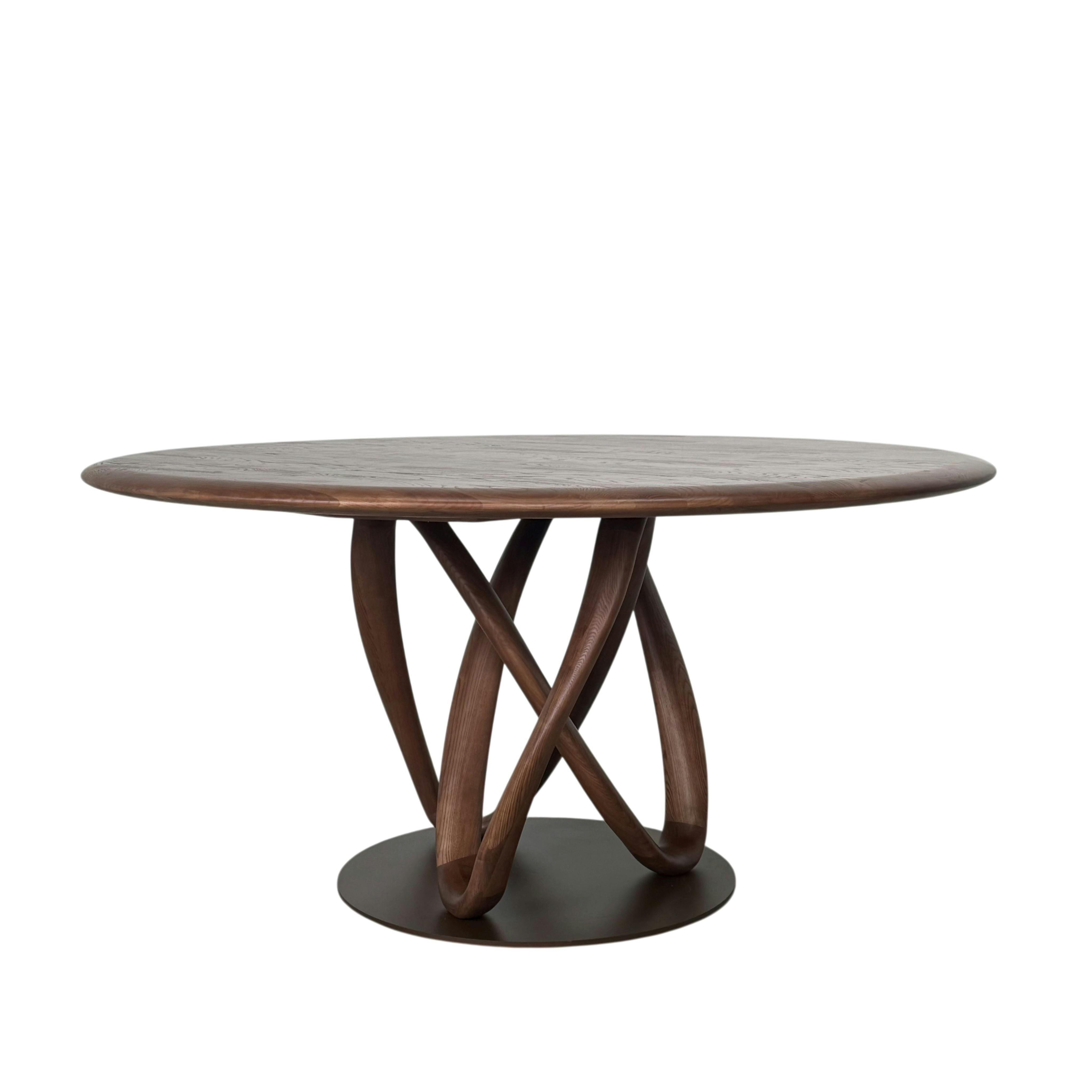 Table ronde bois de frêne à pied design torsadé Ø150 cm ALDER