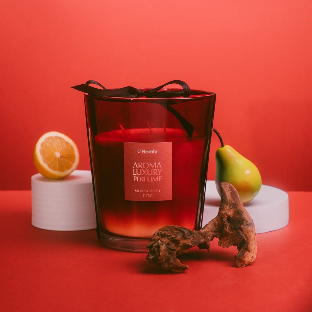 Świeca zapachowa EMBER Merlot Poppy 1175 g