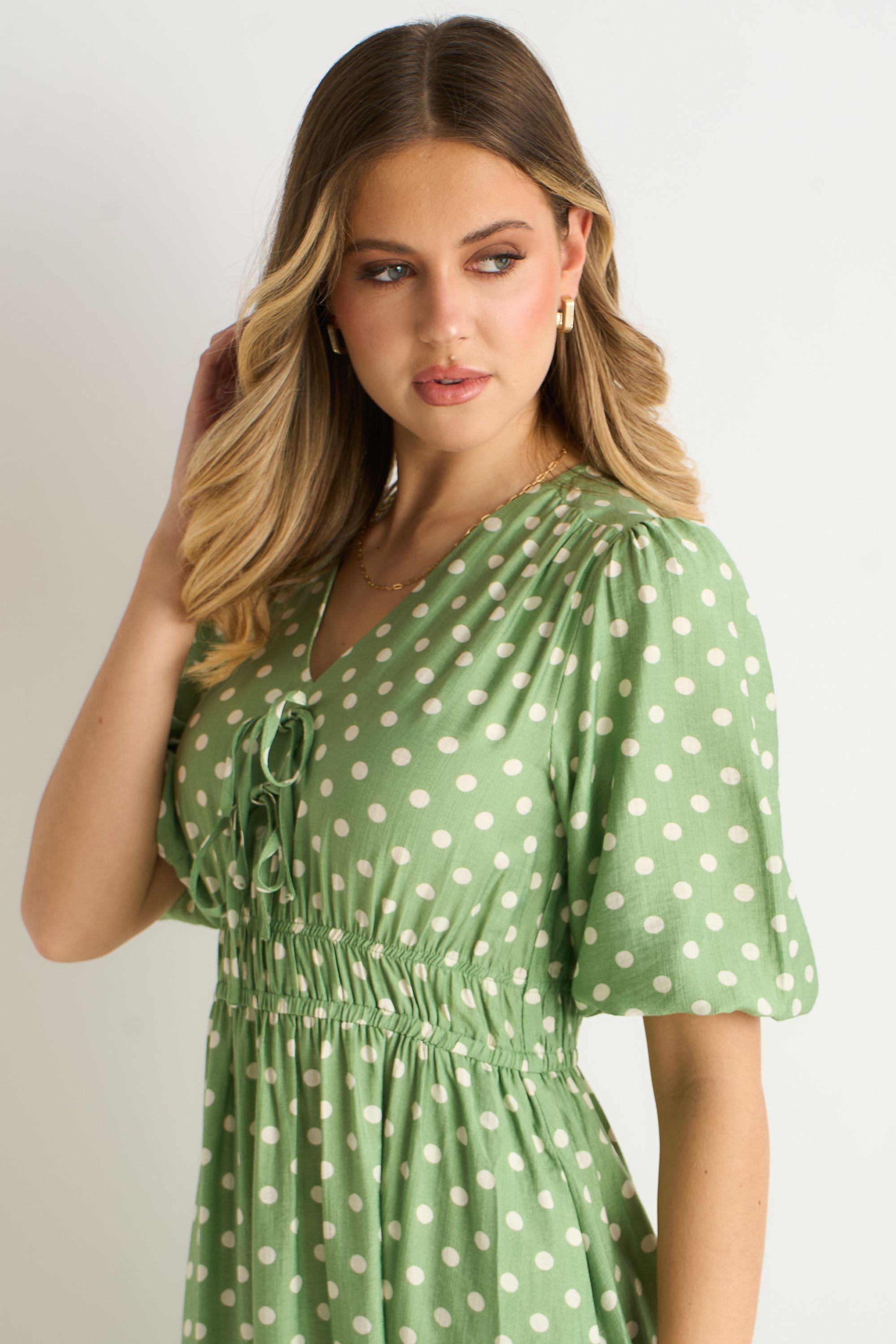 Gini London Sage Green Spot Print Shirred Waist Shift Midi Dress