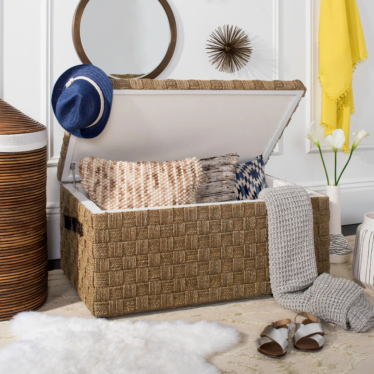 SAFAVIEH Zeycan Rattan Storage Trunk - 23.6 x 39.3 x 17.7 - 24W x 39D x 18H