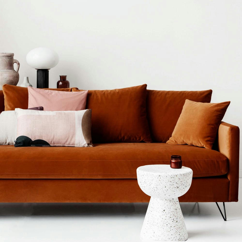 VILLABON - Canapé convertible 4 places en velours pieds épingles noirs rouille