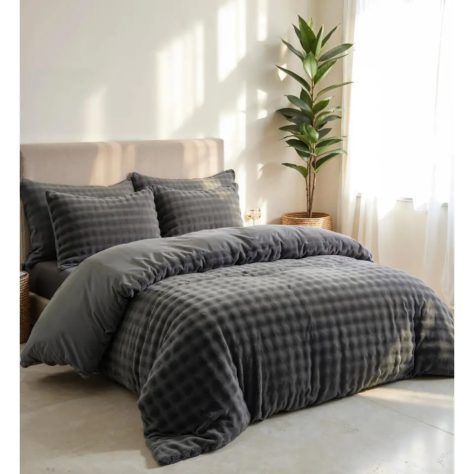 Dekbedovertrek 240x220 �?Pompom Design & Warm Flanel Fleece - Antraciet