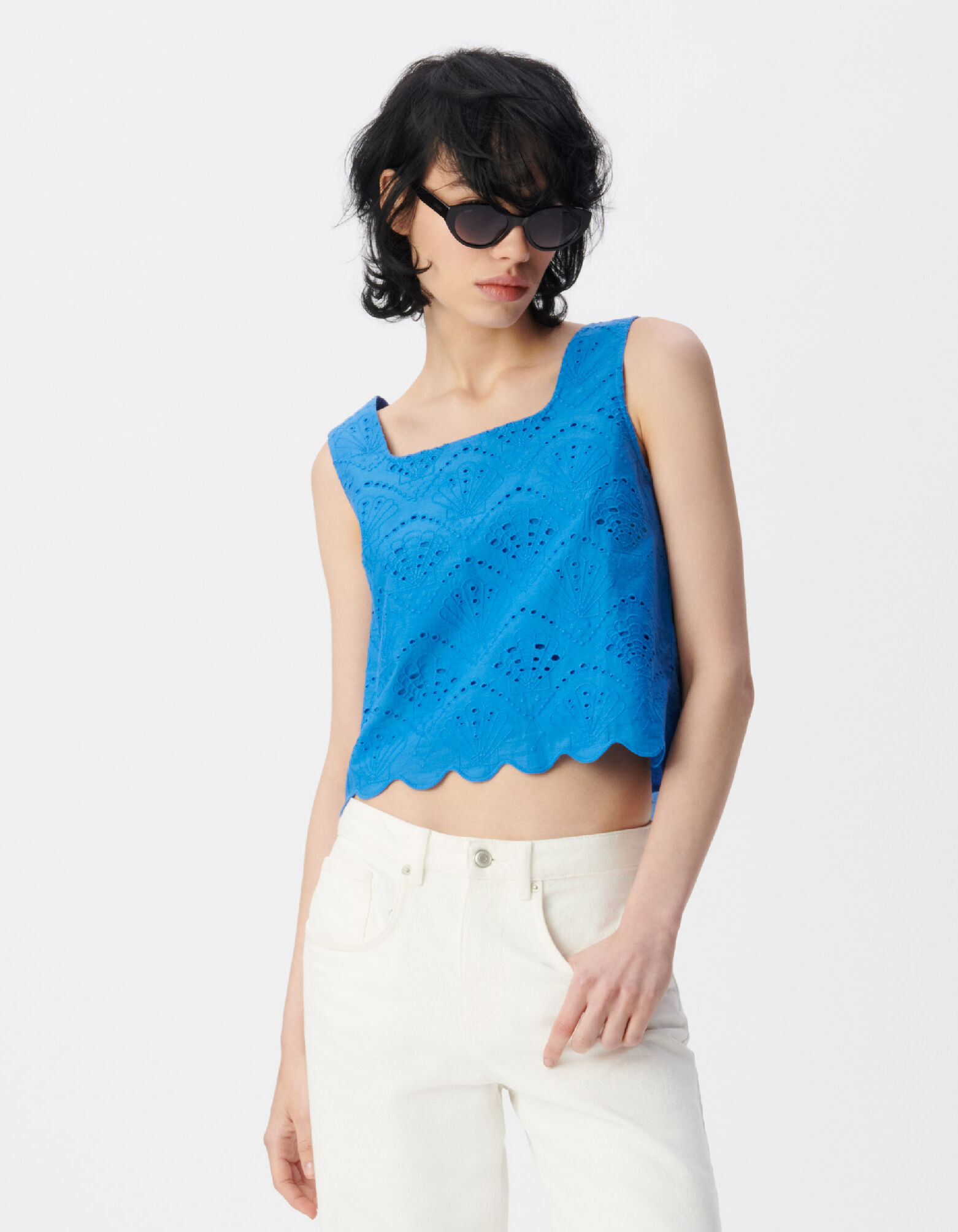 Top sans manches bleu broderie anglaise Femme