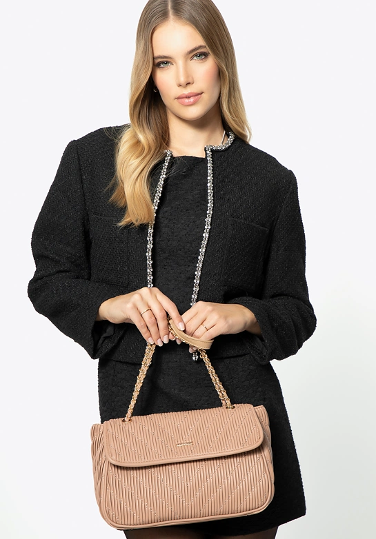 Crossbody z ekoskóry na łańcuszku beżowa