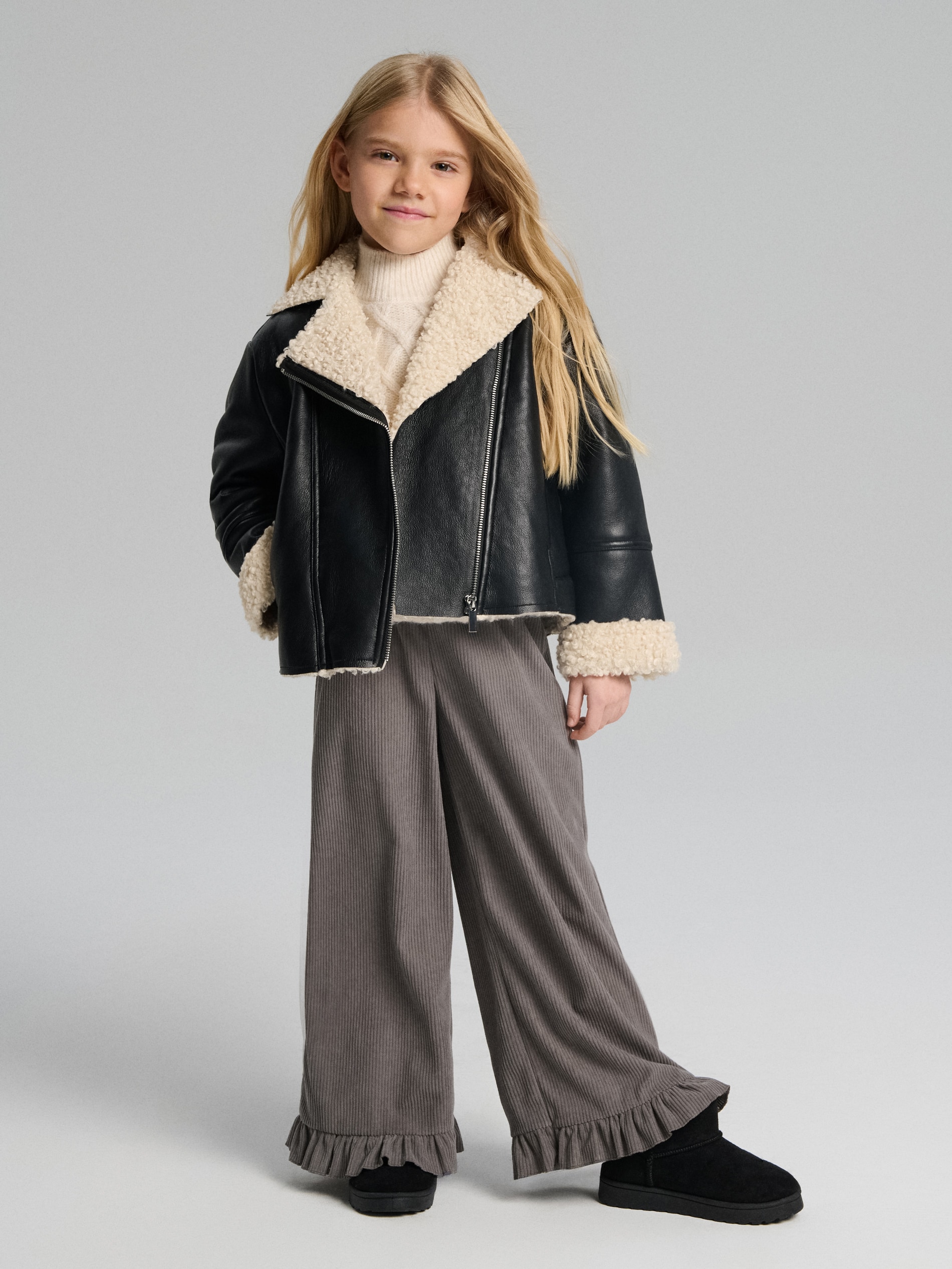 Prążkowane spodnie wide leg