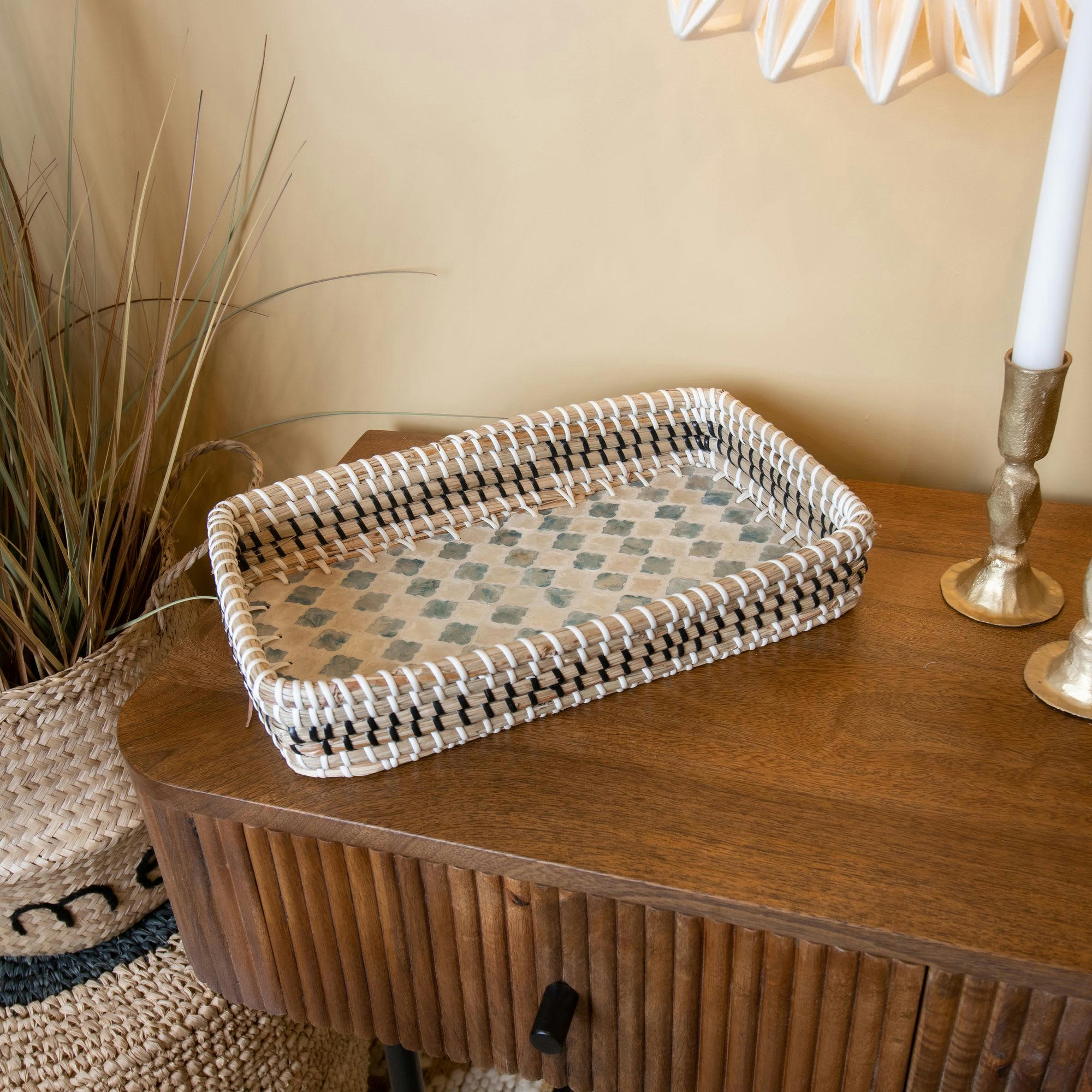 PAROS - Plateau en jonc de mer et coquillages