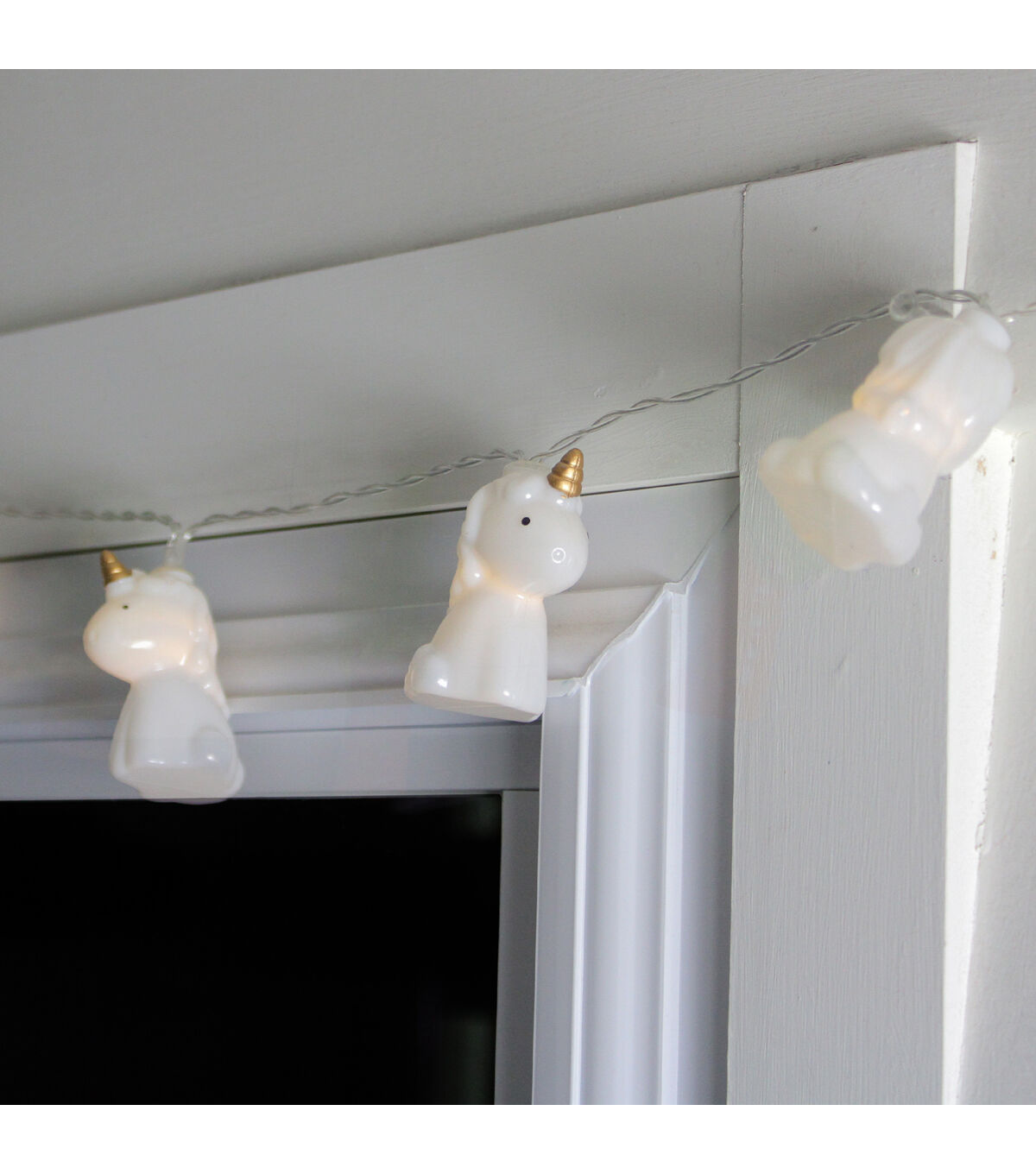 Northlight 10-Count White Unicorn LED String Lights - 4.5 ft Clear Wire