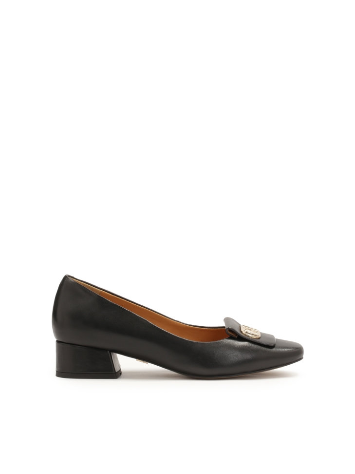Black leather pumps with a comfortable heel