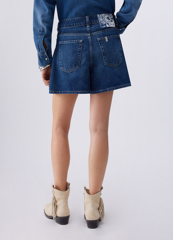 Shorts in denim