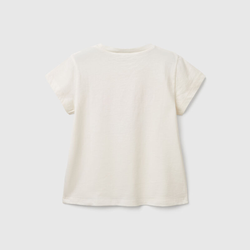 T-shirt with petal effect applique