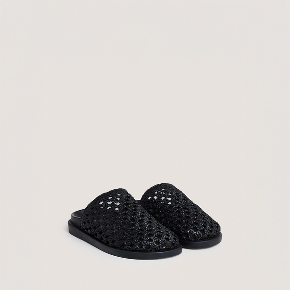 Mules ajouréesen raphia noir | WOLFANG