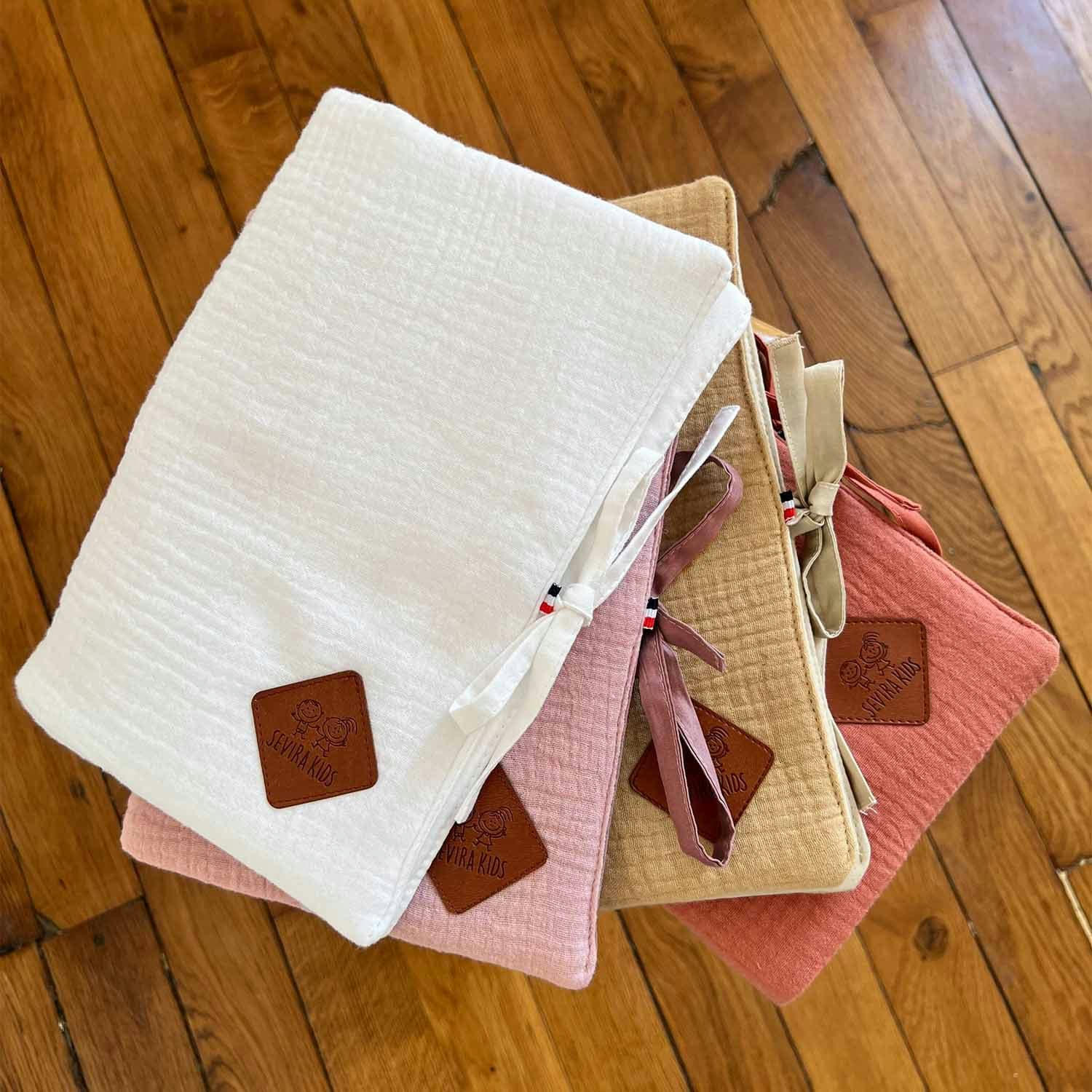 JEANNE - Protège carnet de santé en gaze de coton  Vieux Rose