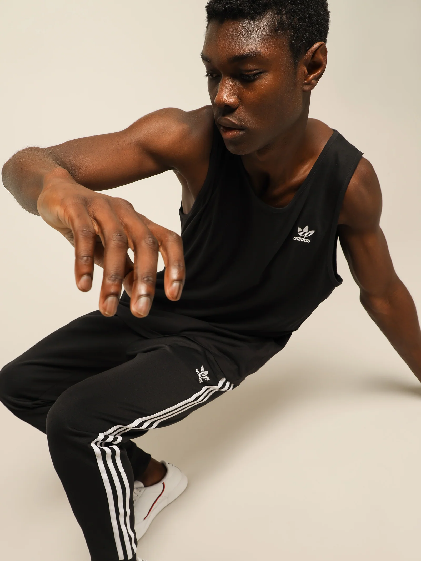Essential Tank