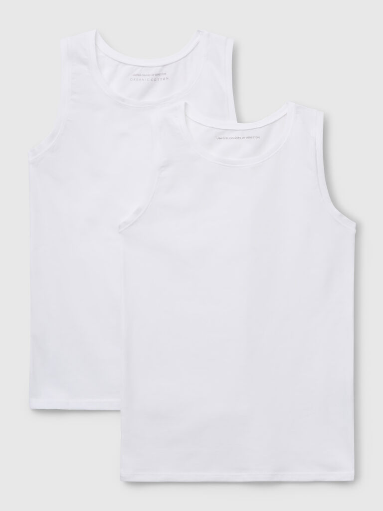 Two tank tops in super stretch cotton
