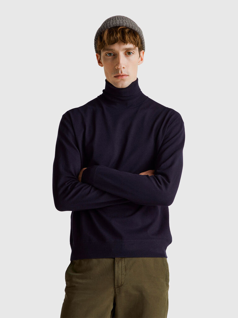 Turtleneck in viscose blend