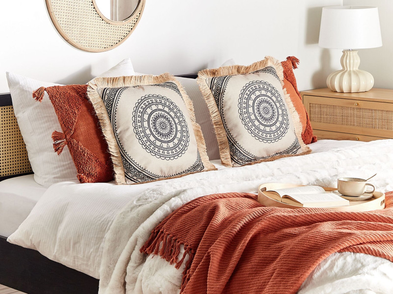 2 boho poduszki z frędzlami beżowo-białe