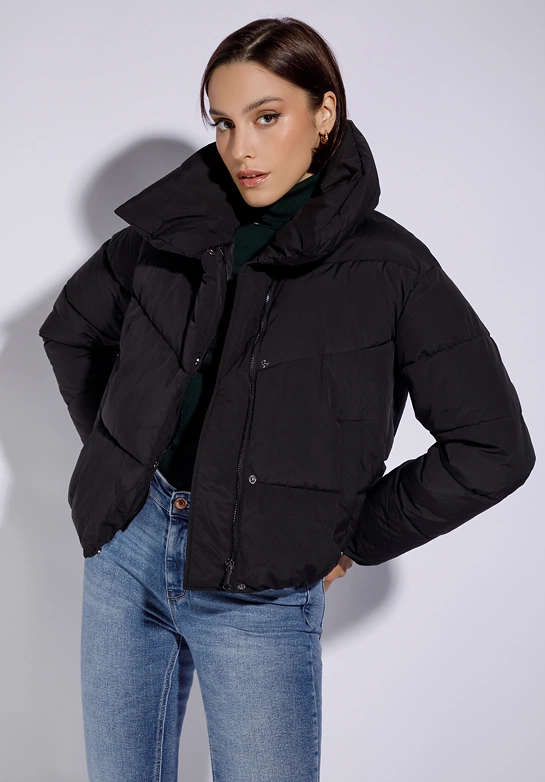 Damska kurtka oversize pikowana czarna