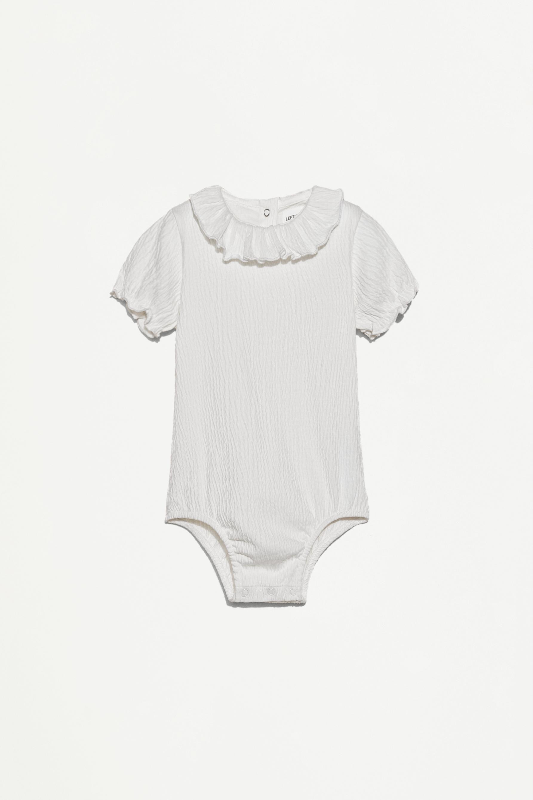 Body cuello volante