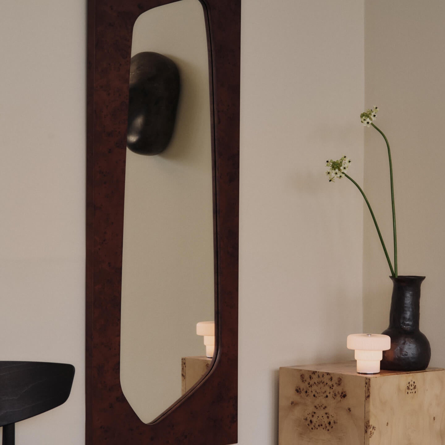 Ferm Living Folia Spiegel H 135 cm - Dark Stained Burl