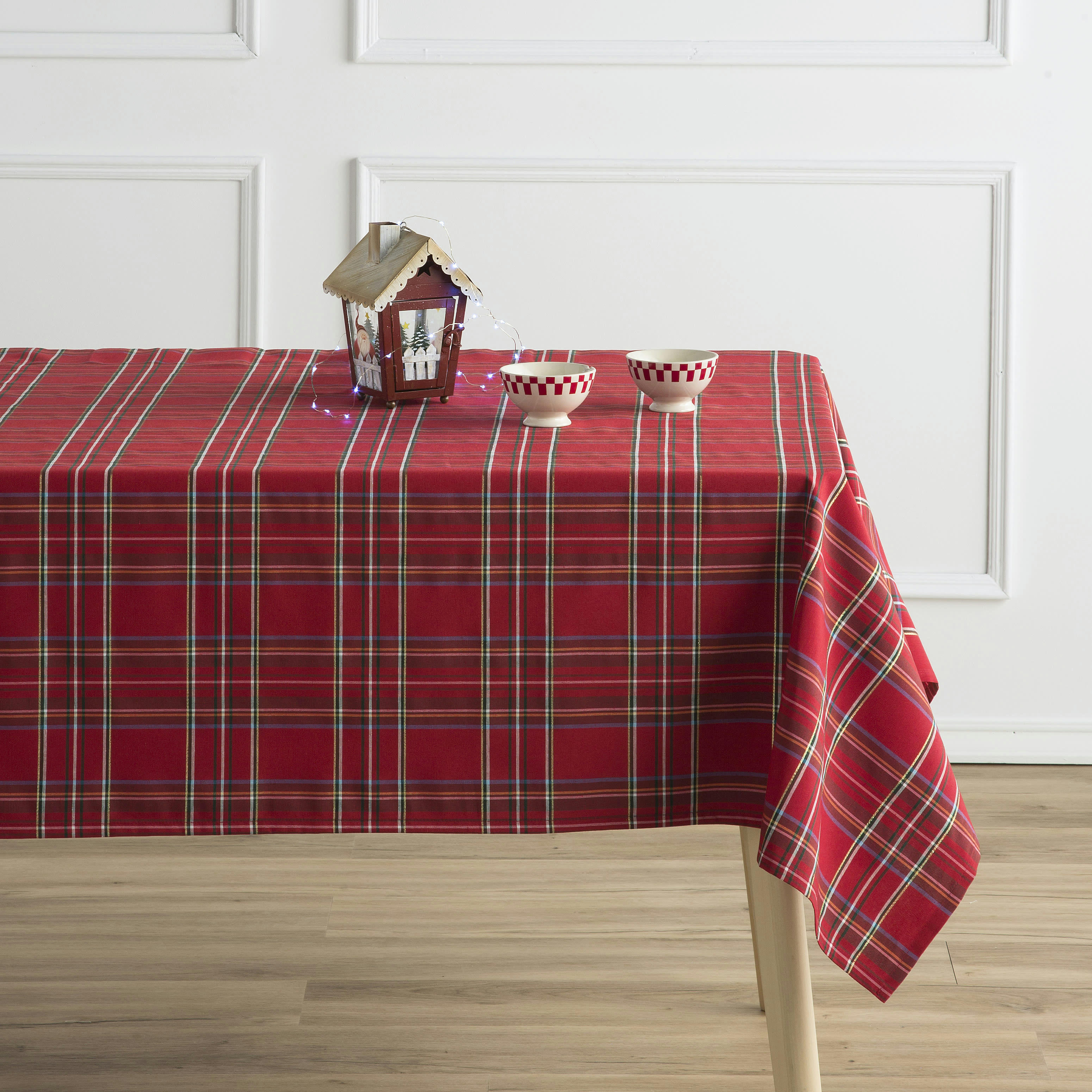 EDIMBURGO - Nappe imprimée rouge avec traitement anti-taches coton 140x140 cm