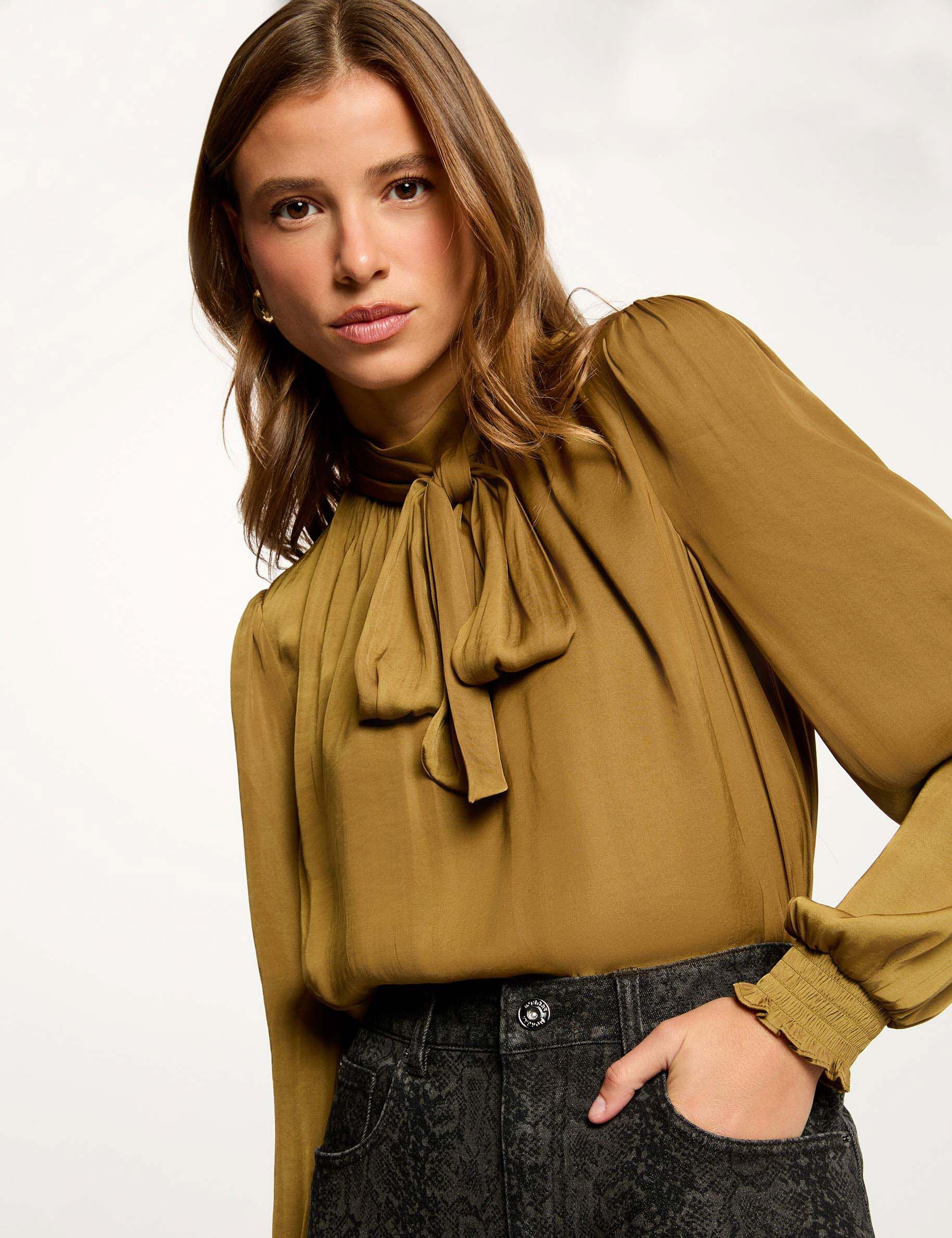 Blouse With Lavalli&Egrave;Re Collar Camel Women