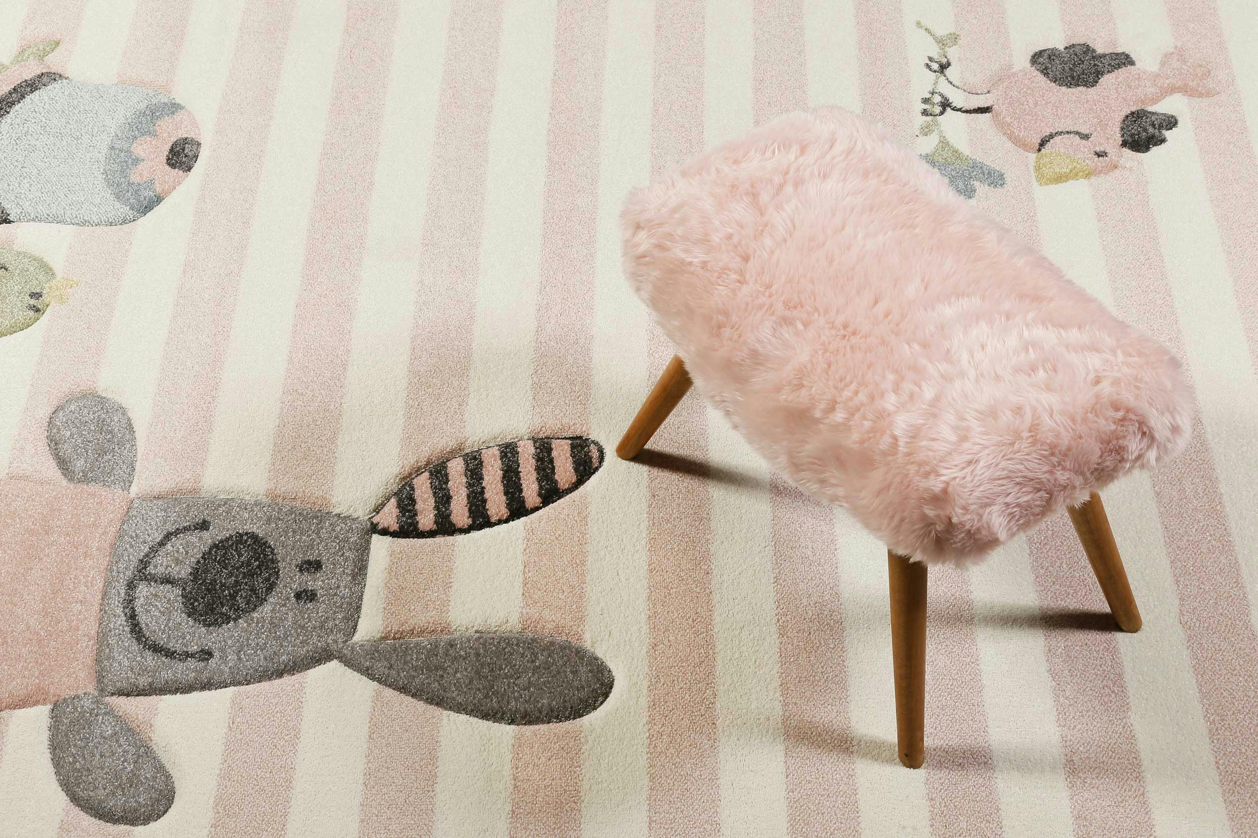 HAPPY FRIENDS - Tapis enfant rayé pastel motif animaux 80x150