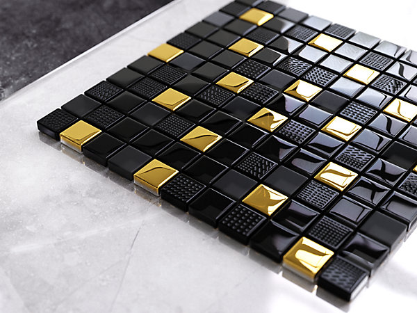 Mosaïque en verre sur filet pour salle de bain ou cuisine 30 cm x 30 cm - Volcano gold