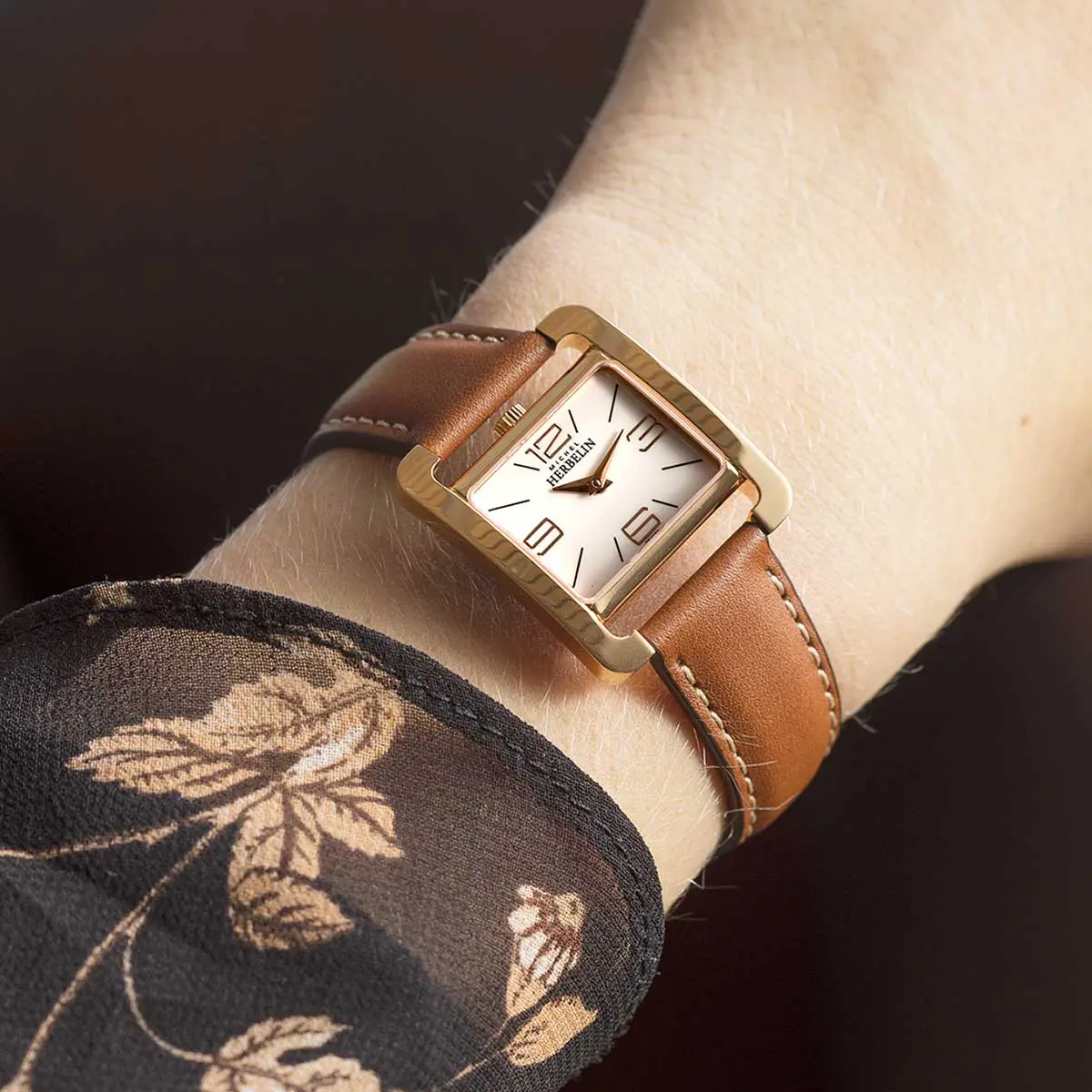 Ve AVENUE – QUARTZ – PVD OR ROSE & BRUN