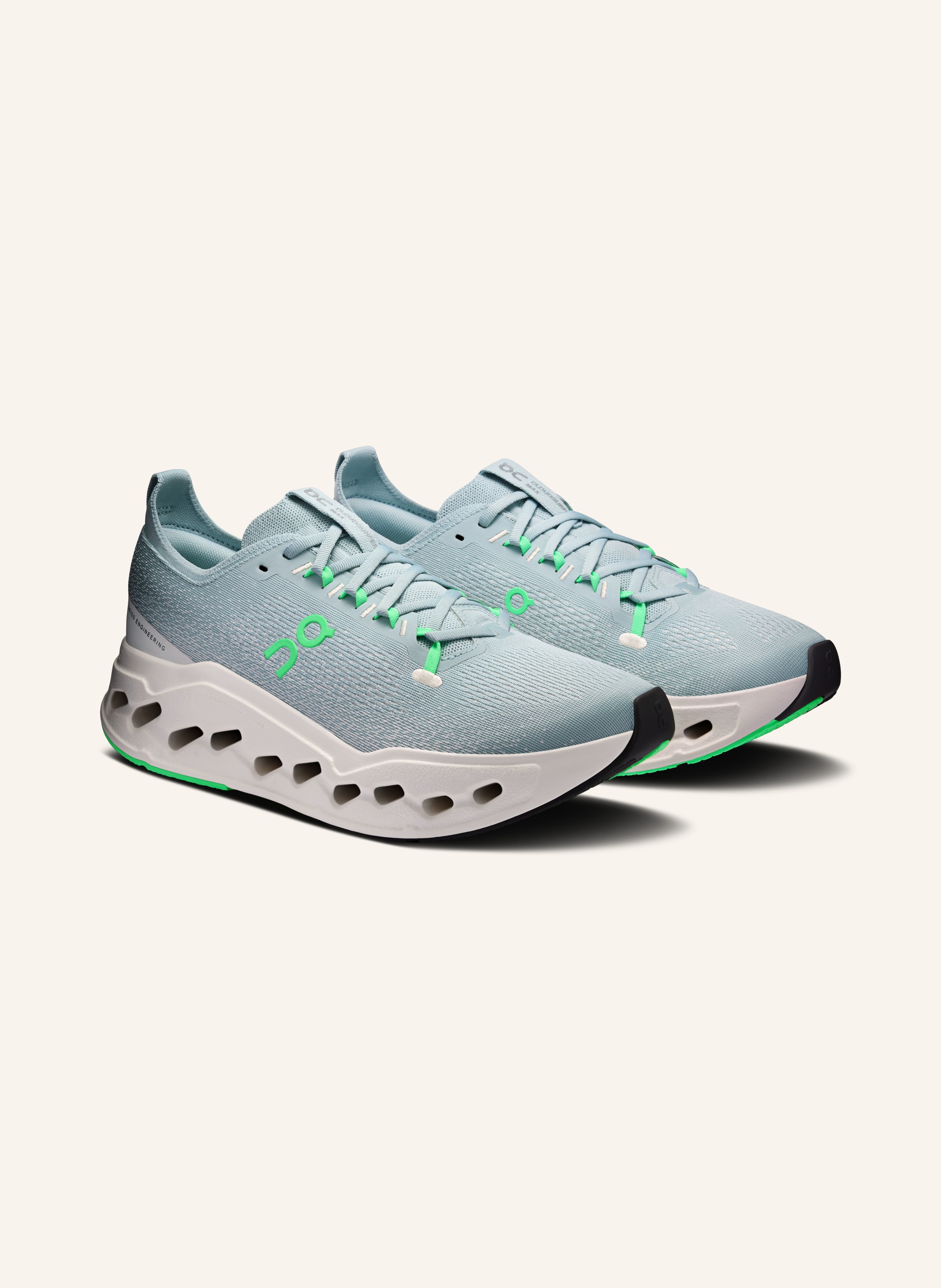 On Laufschuhe CLOUDSURFER MAX
