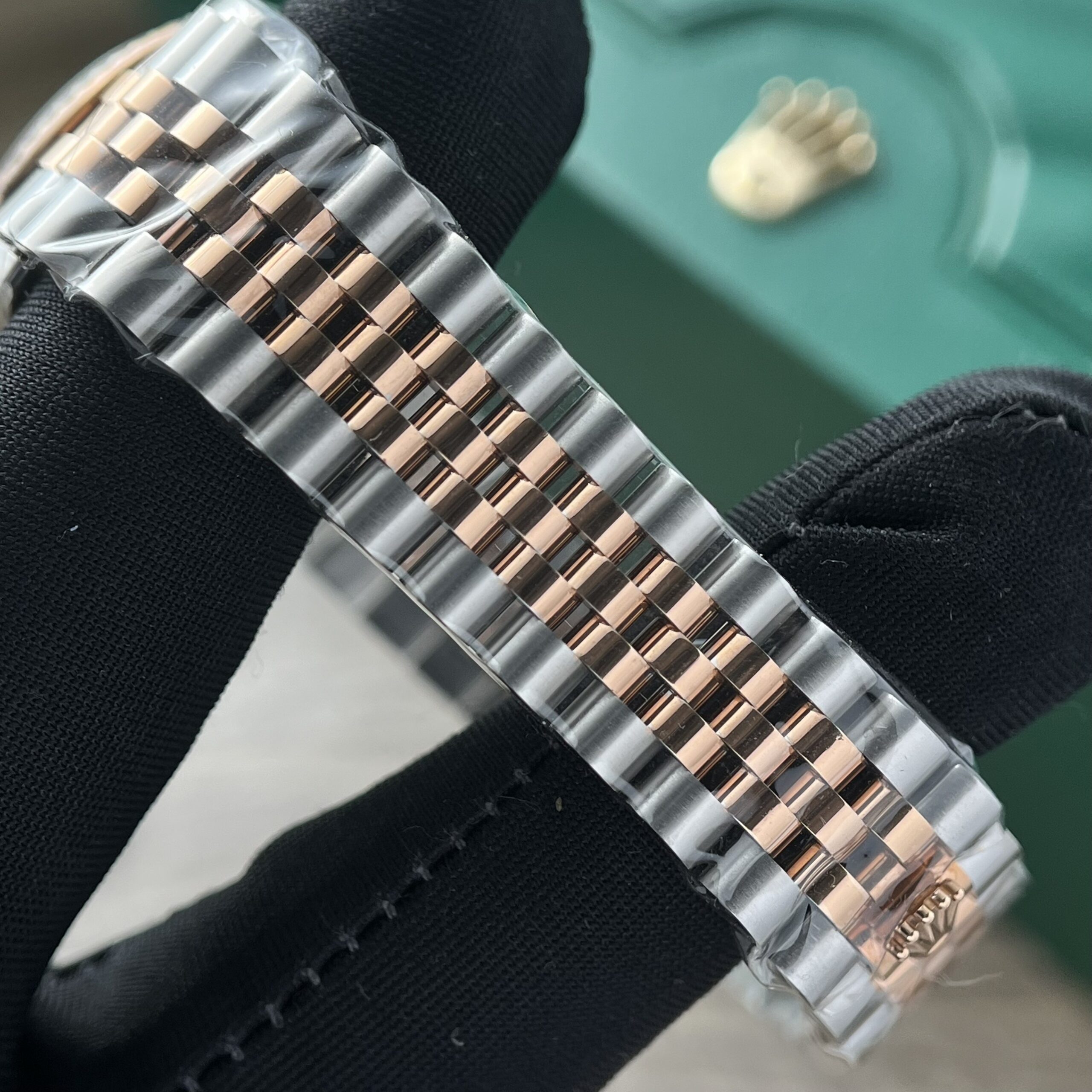 Rolex Datejust SS/RG Plated MOP Dial Diamonds 31mm Jub Replica