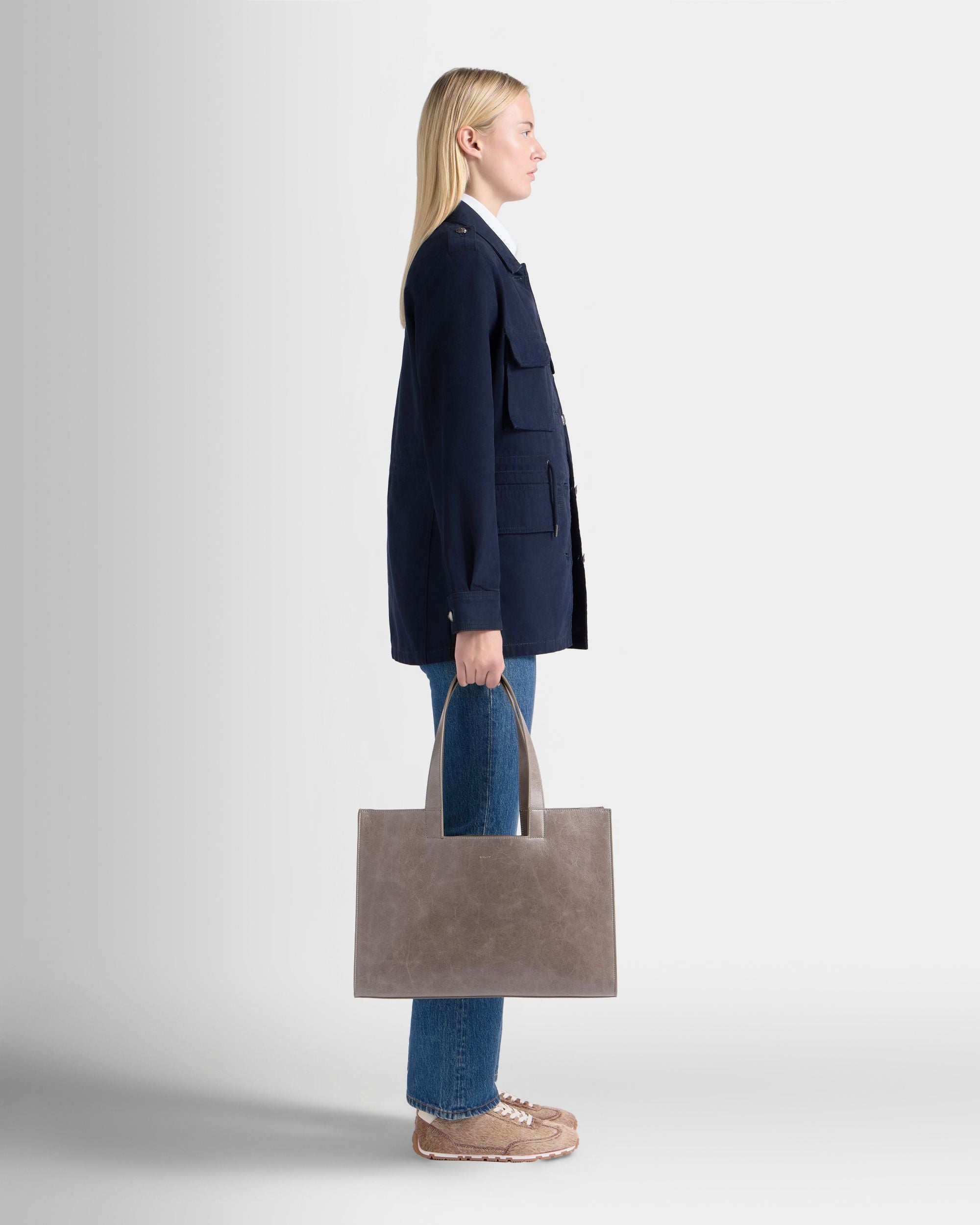 Tote Bag Easy Bally Aus Leder In Taupe
