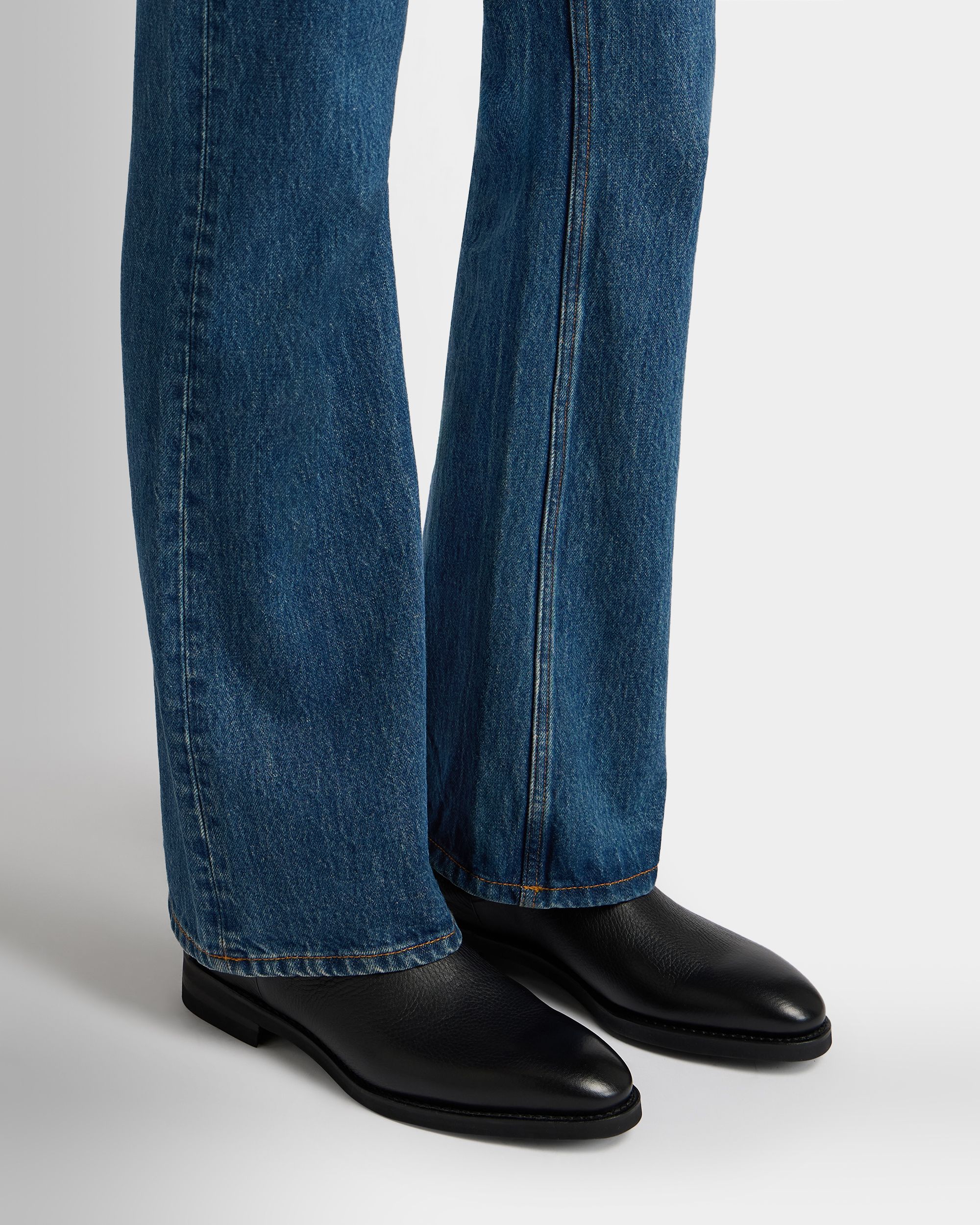 Scribe Un Stiefelette Aus Genarbtem Leder In Schwarz