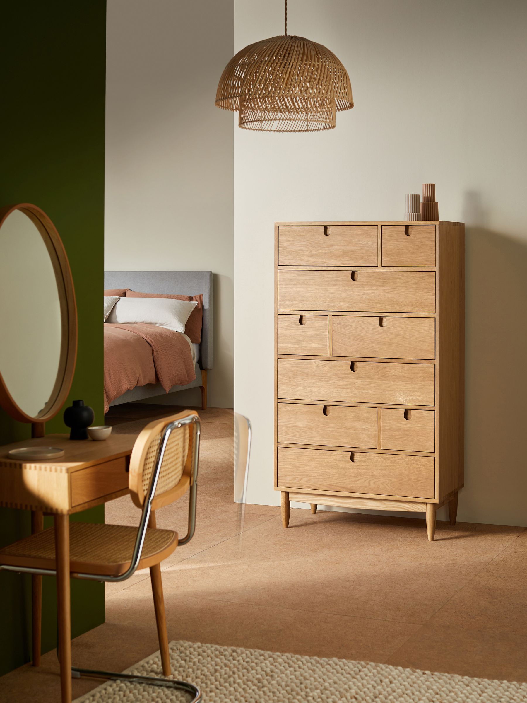 Penn 9 Drawer Chest in Oak