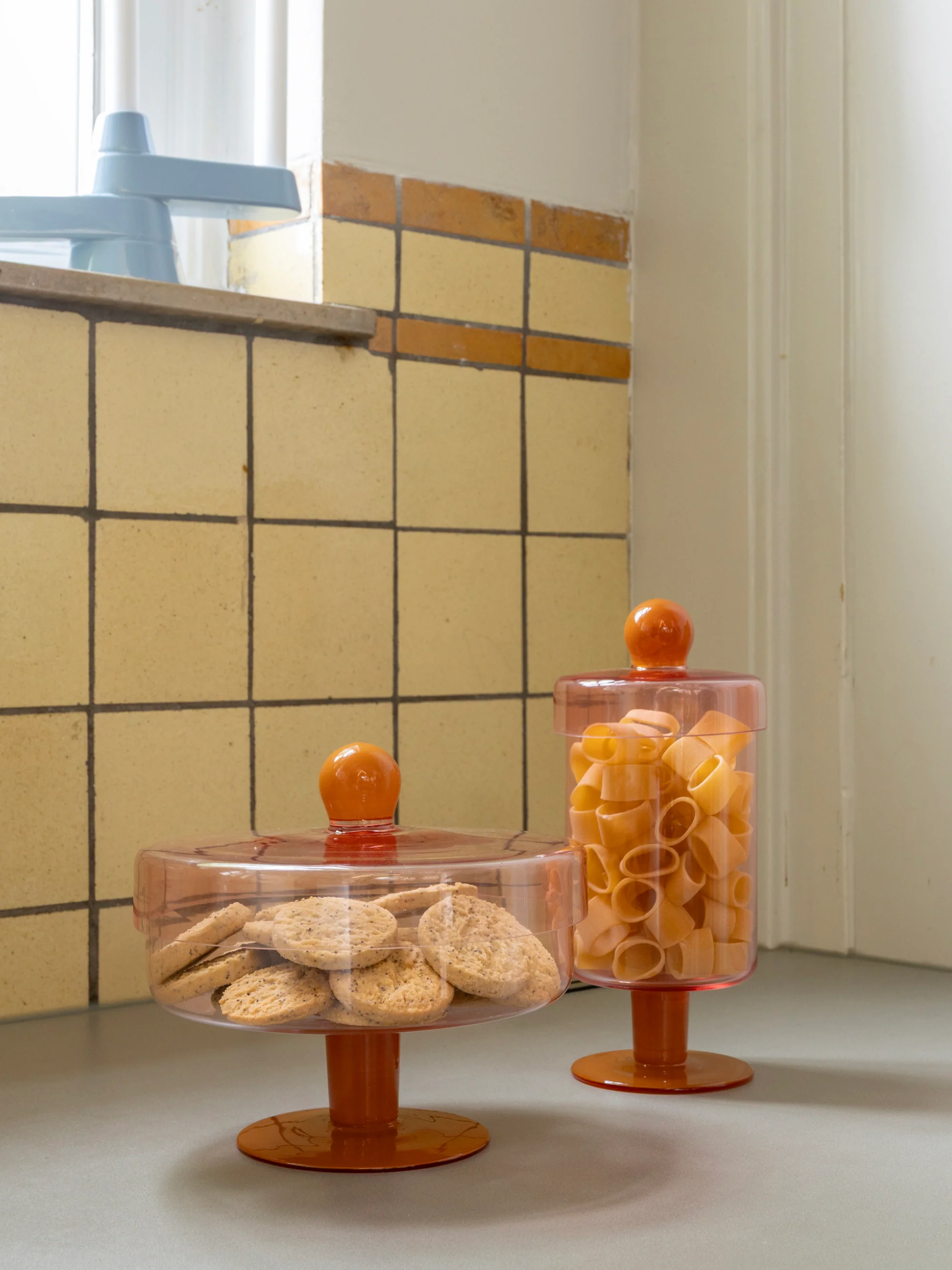 Handgefertigte hohe Glas-Aufbewahrungsdose Duo
