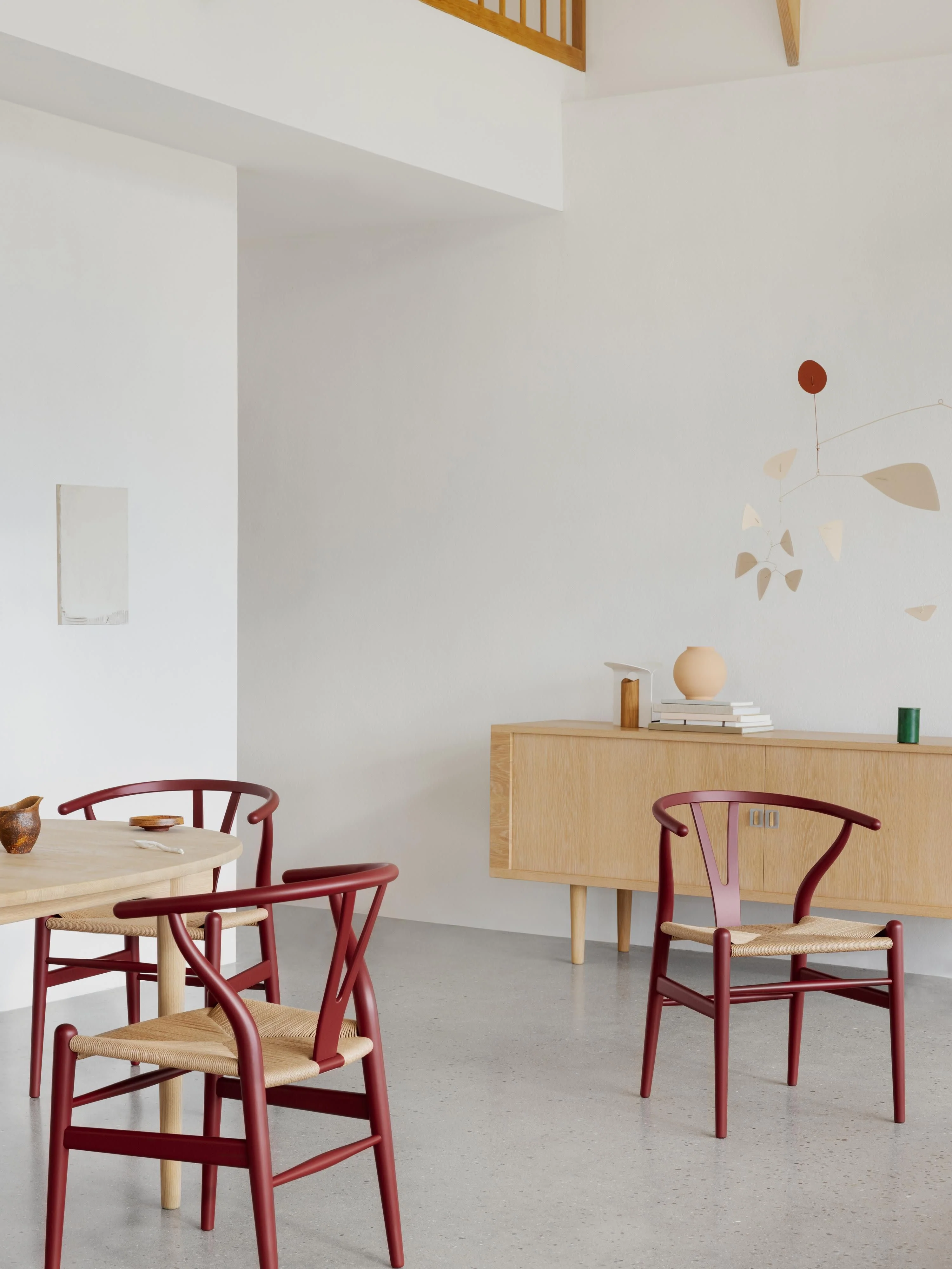 Holzstuhl CH24 Wishbone mit handgeflochtener Sitzfläche