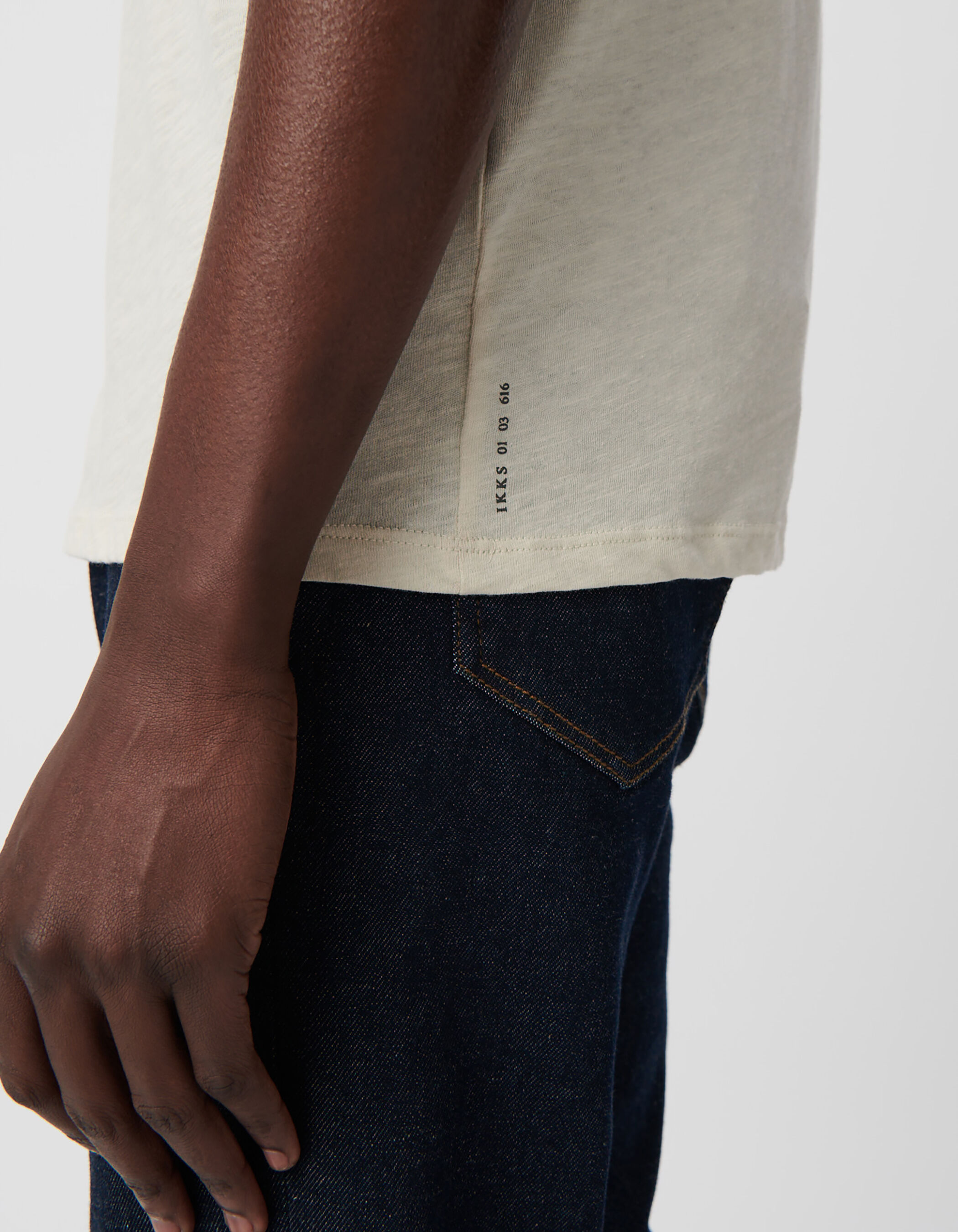 T-shirt L'Essentiel stuck coton bio col rond Homme