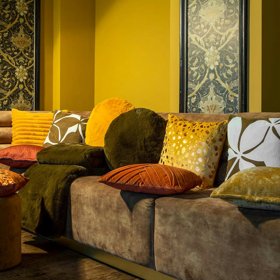 - Housse de coussin jaune fausse fourrure-50x50 cm avec motif rayé