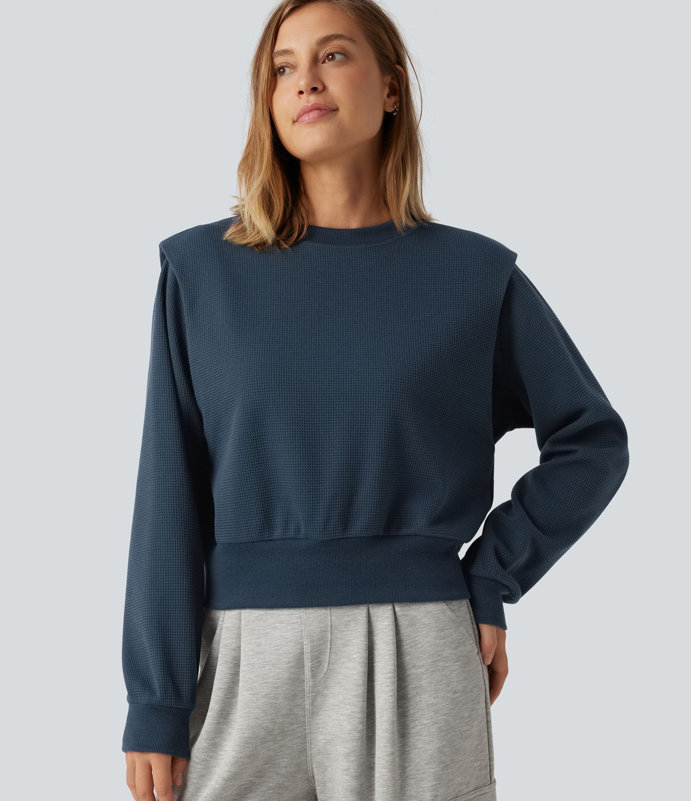 Sweat-shirt gaufré à encolure arrondie et manches longues