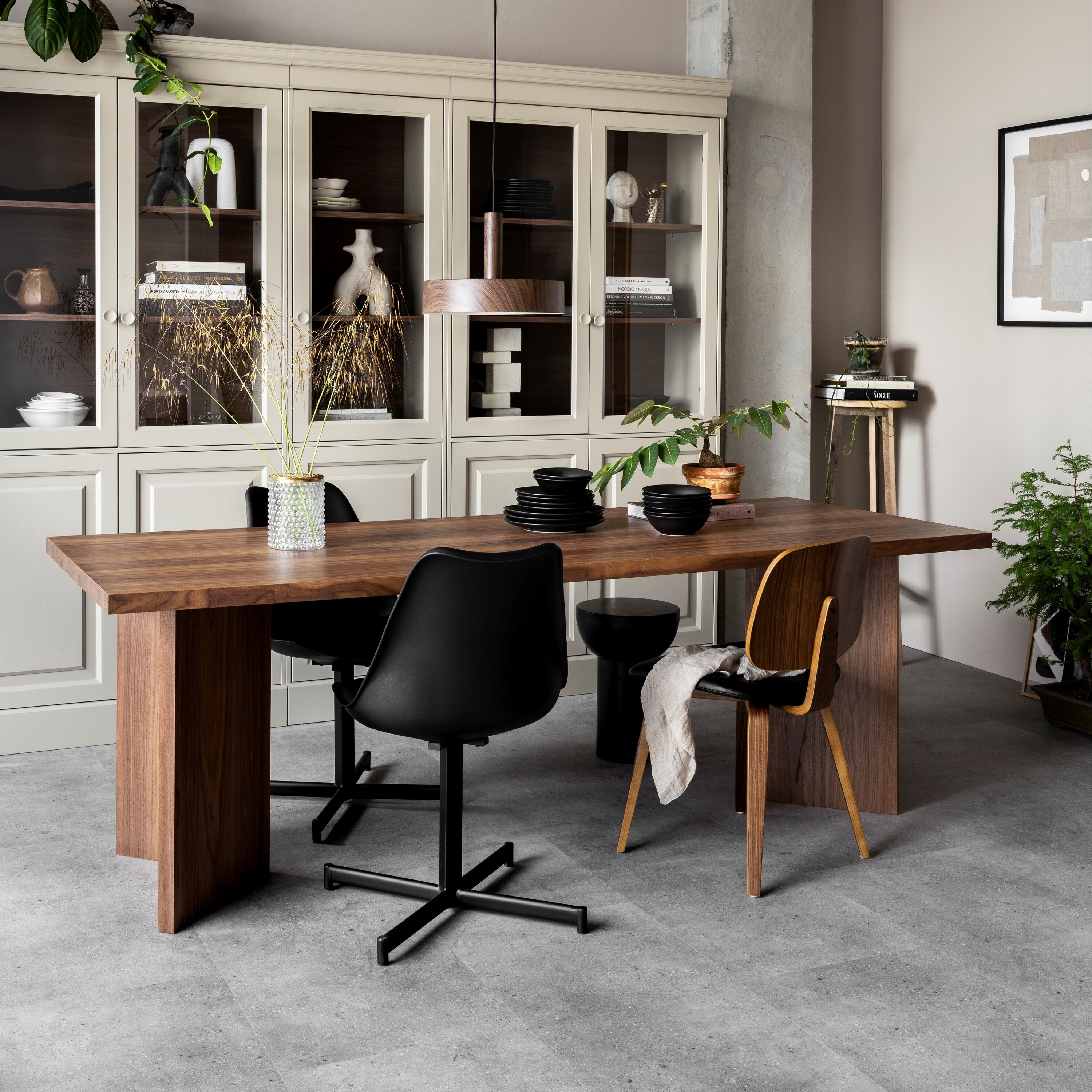 vtwonen Classic Eetkamerstoel - Zwart/Walnoot