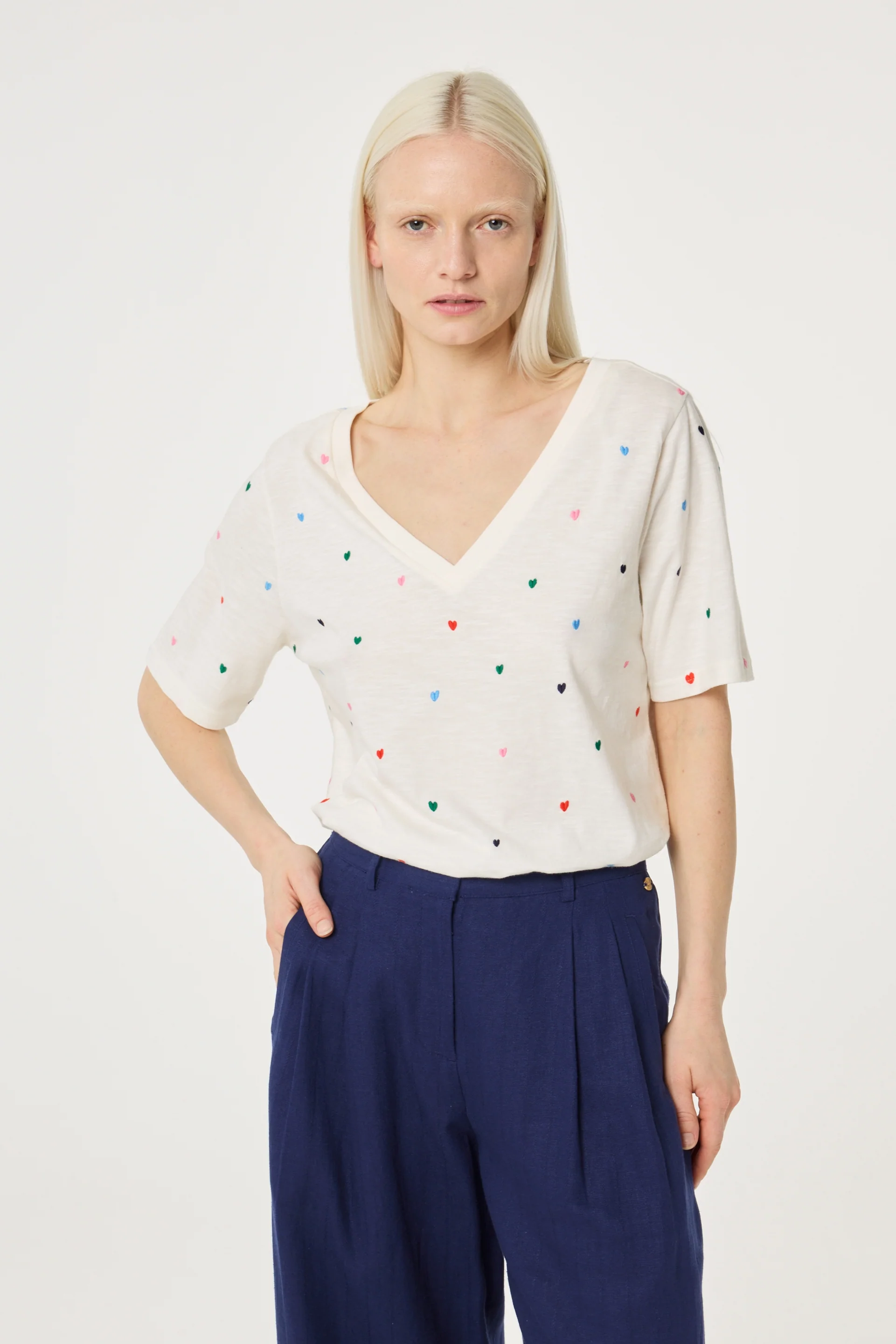 Phil V-Neck T-Shirt | Cosy White