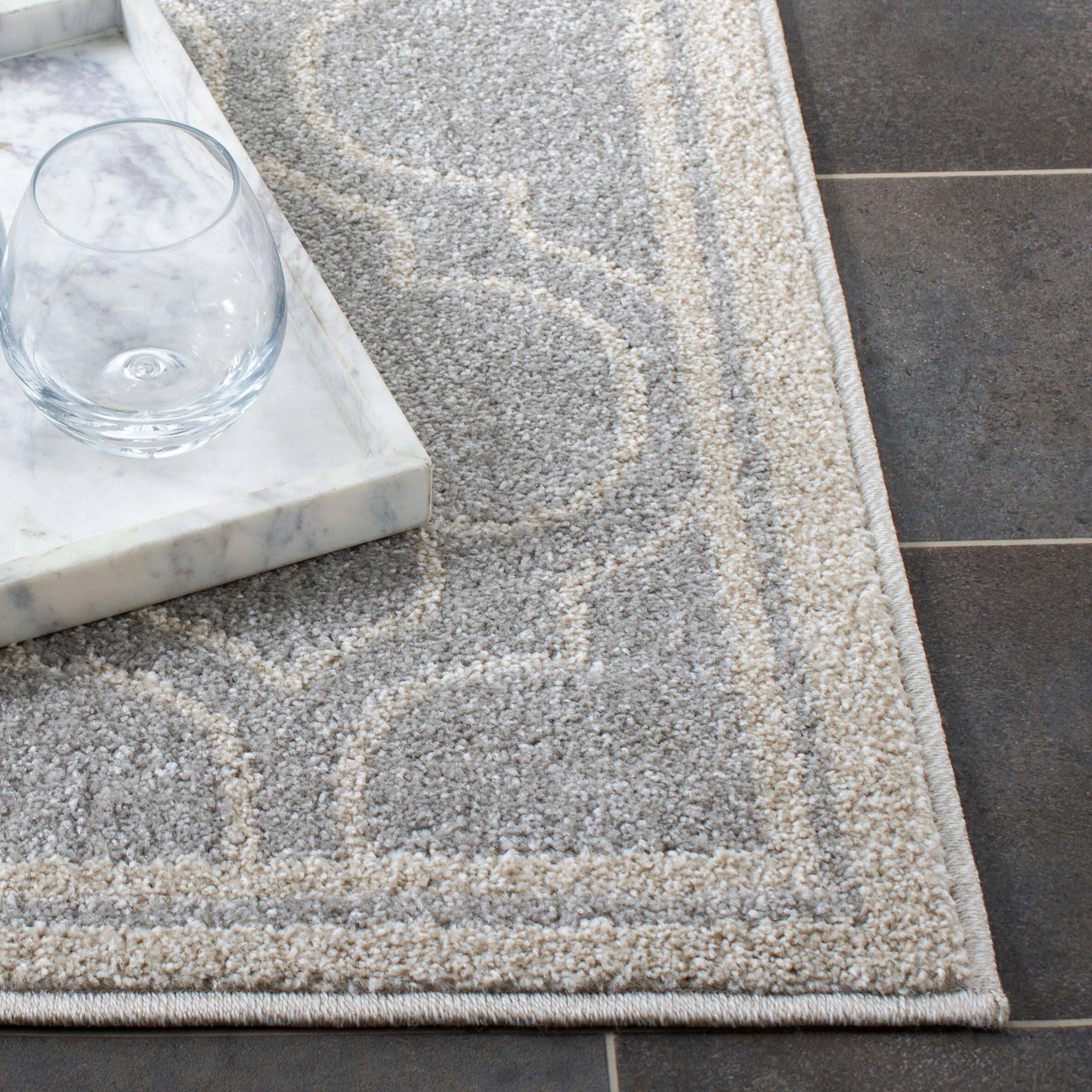 Safavieh Amherst 412 Rug, Light Grey/Ivory