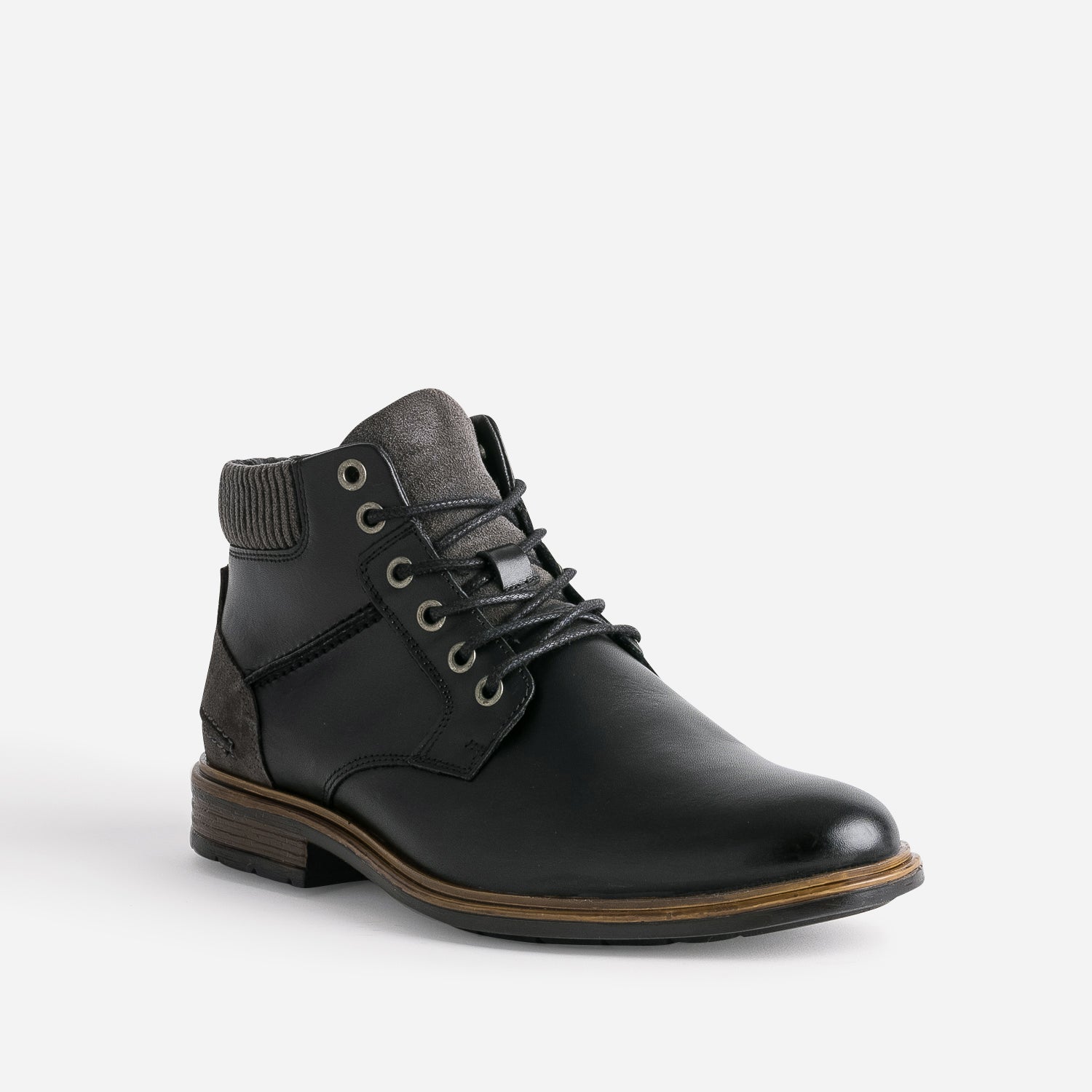 Bottine à lacet noire en cuir