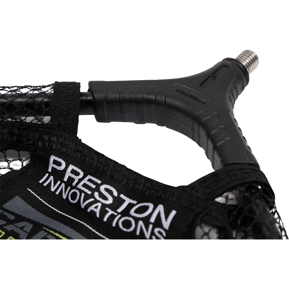 Preston Innovations Carbon Free Flow 18´´ landing net