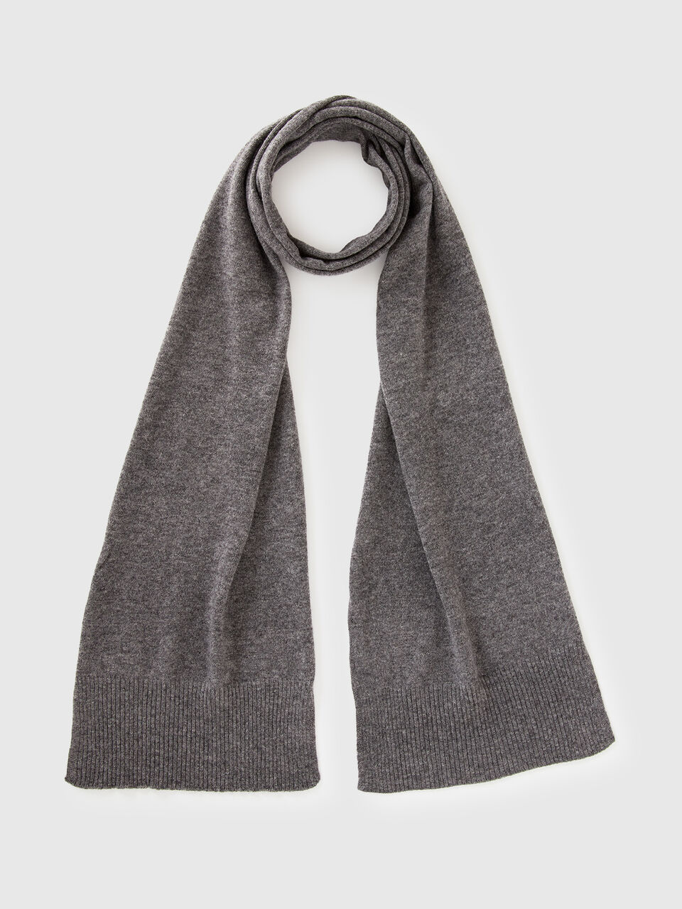 Dark gray scarf in pure Merino wool