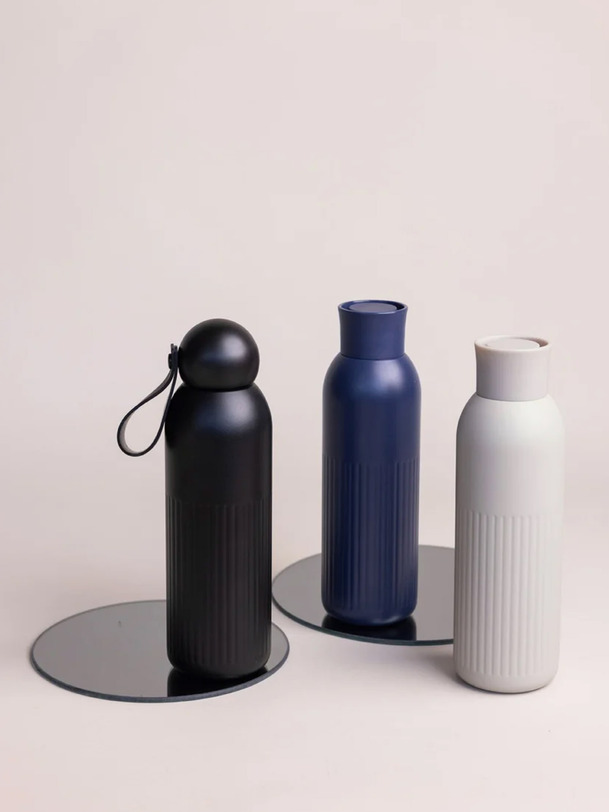 Tekla thermal bottle push - sagaforms bleu