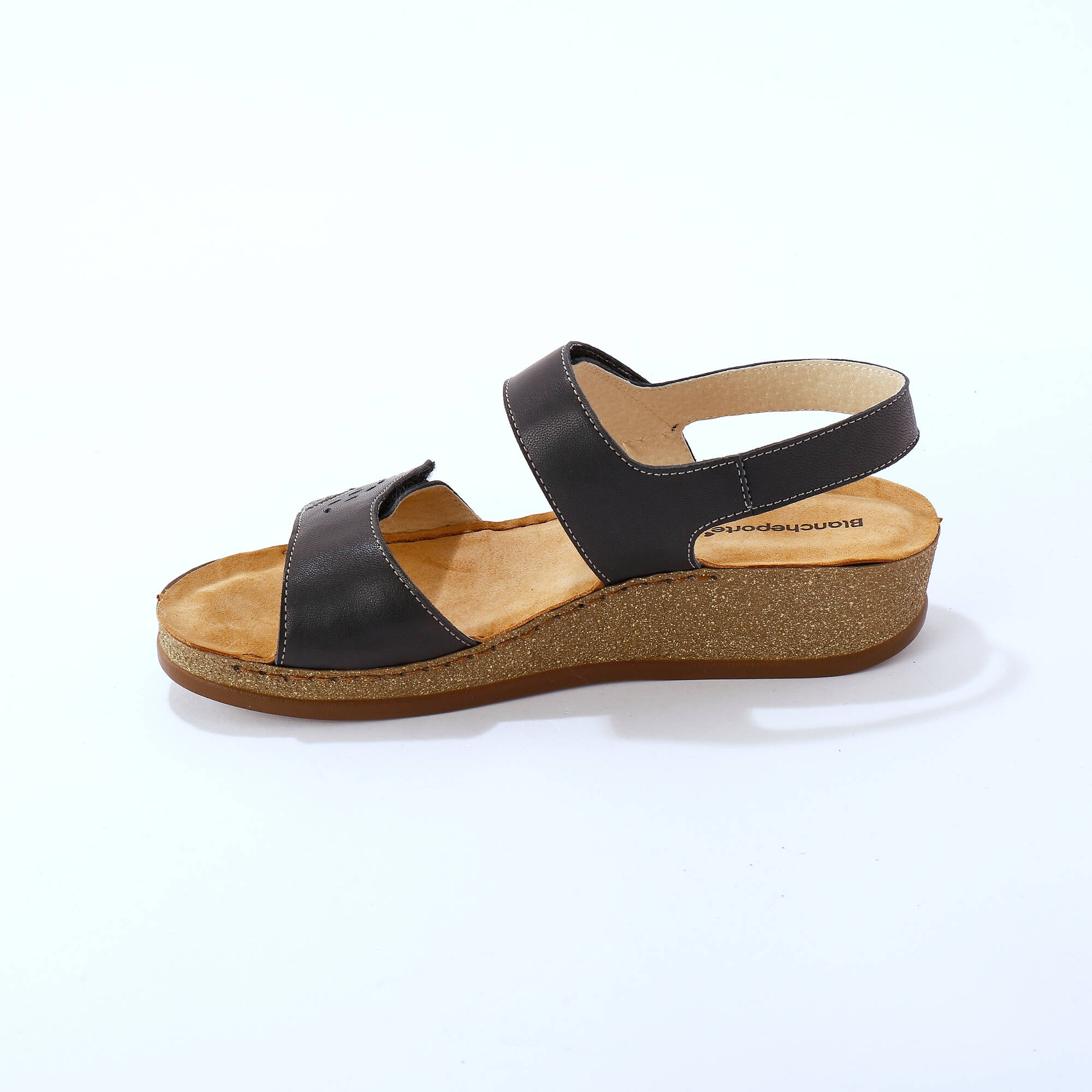 Sandales scratchées largeur confort en cuir
