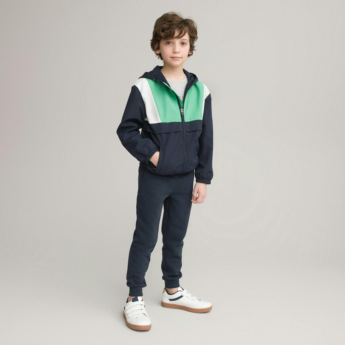 Coupe-vent zippé à capuche 3-14 ans