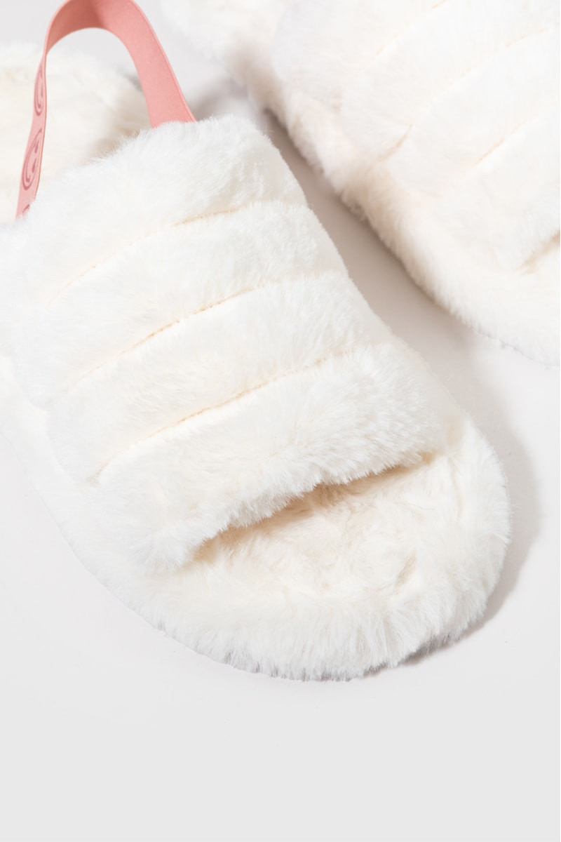 Anna Smiley Strap Slippers