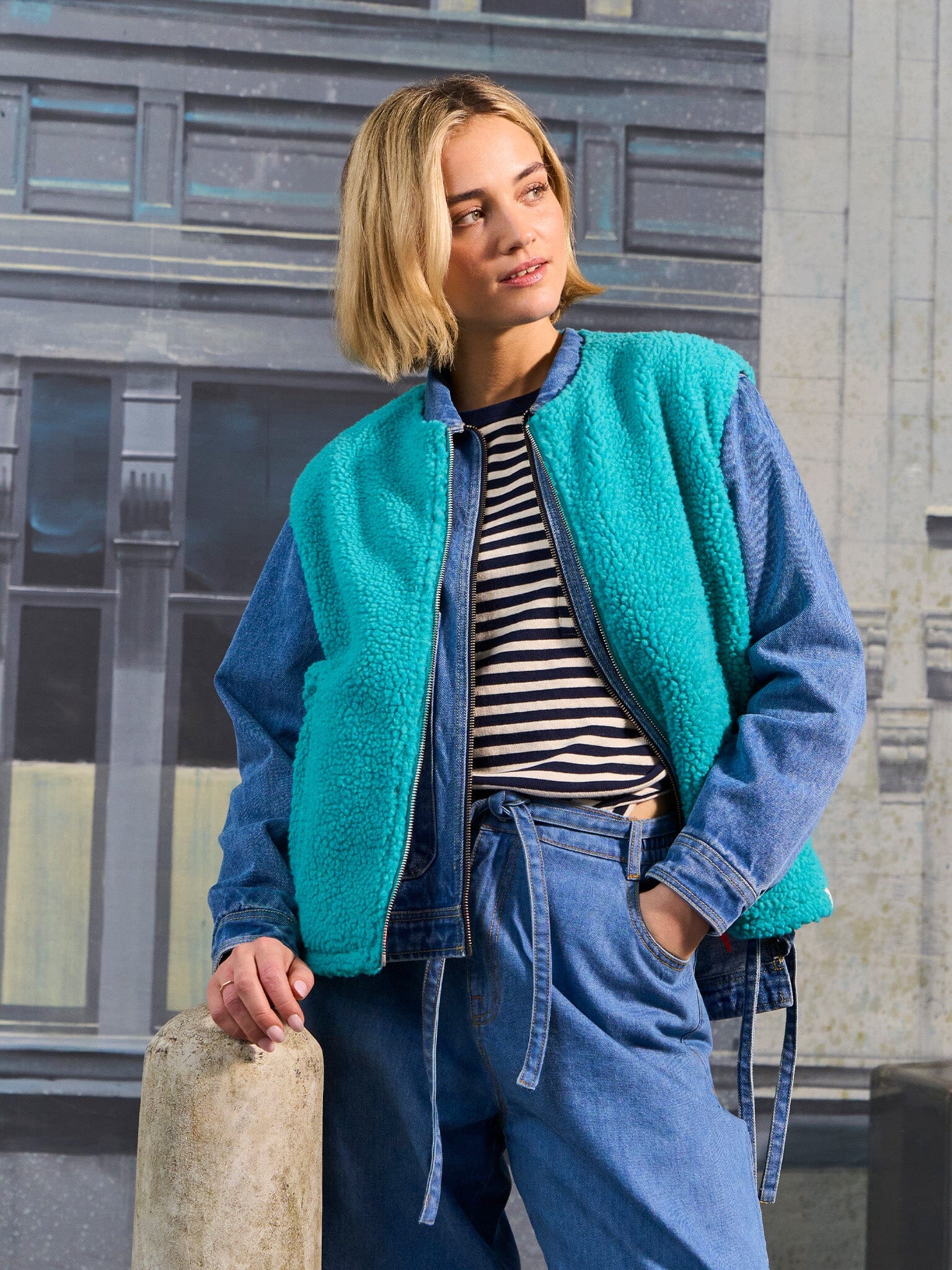 Harlem Recycled Fleece Gilet in Teal